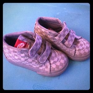 Toddlers vans